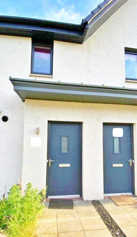 Vila 3 Bed House With Parking Near Airport EDI Exteriér fotografie