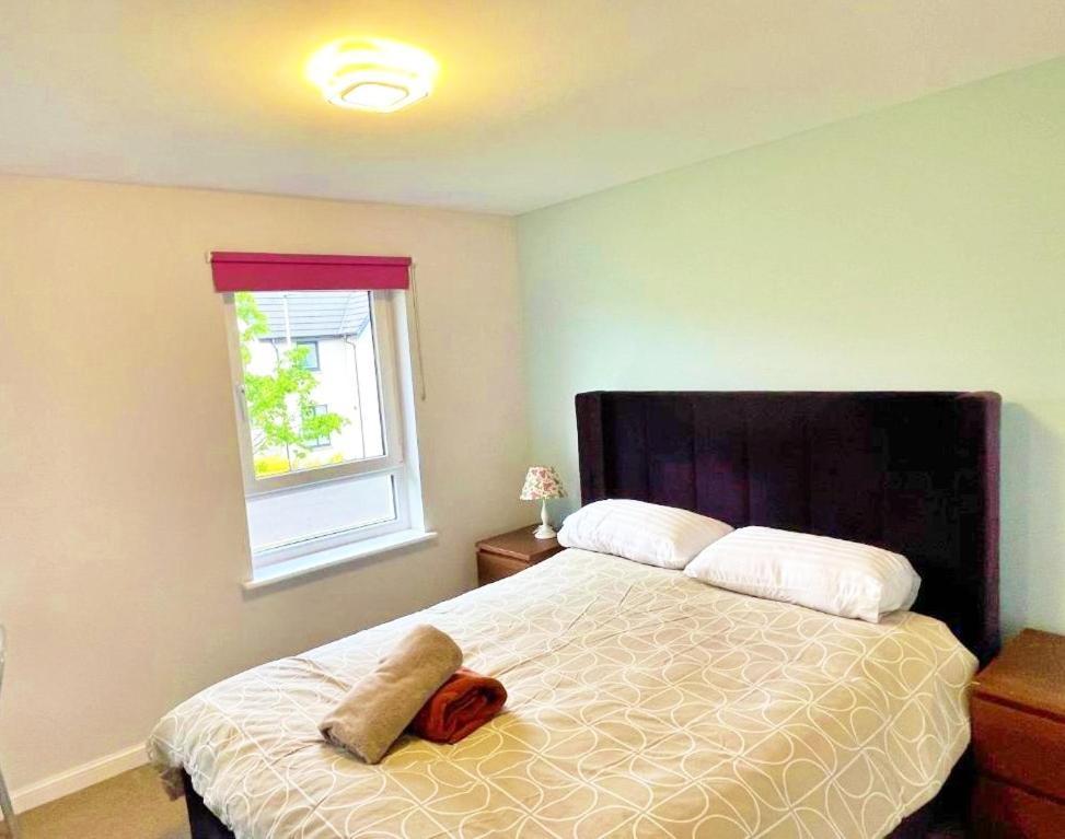 Vila 3 Bed House With Parking Near Airport EDI Exteriér fotografie